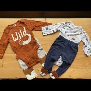 Baby Boy Outfits (2) 6 months